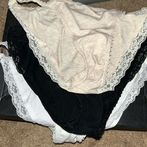 cream/black/white panty pack